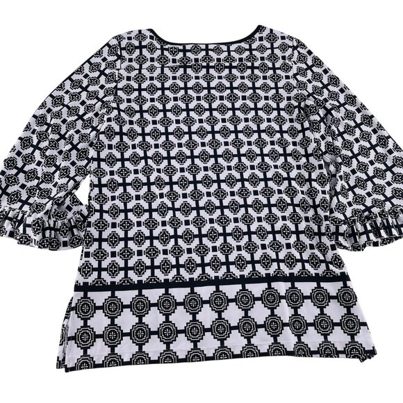 Ruby Rd. Geometric Print Ruffle Sleeve Top Black & White Size Medium 3/4 Sleeves - Picture 4 of 4